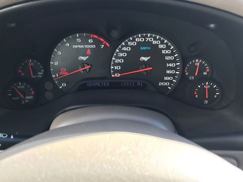 Used 2003 Chevrolet Corvette Convertible w/ Preferred Equipment Group1 image 4