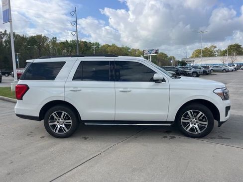 Used 2022 Ford Expedition XLT RWD image 8