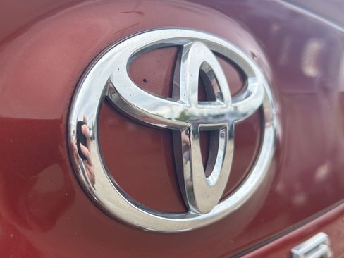 Certified 2018 Toyota Camry XSE w/ Driver Assist Package FWD image 7