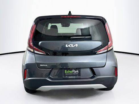 Used 2025 Kia Soul LX w/ LX Technology Package FWD image 7