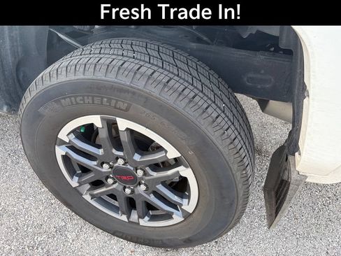 Used 2024 Toyota Tacoma TRD Sport w/ TRD Sport Upgrade Package RWD image 6