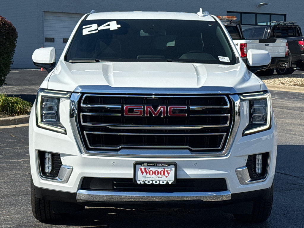 Used 2024 GMC Yukon SLT w/ Max Trailering Package AWD/4WD image 2