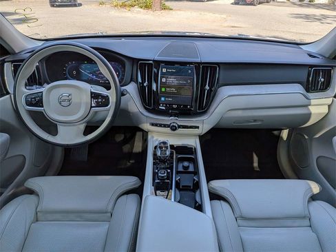 Certified 2023 Volvo XC60 B5 Ultimate image 16