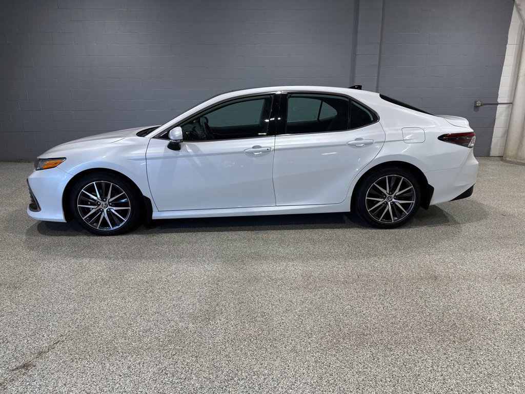 Certified 2024 Toyota Camry XLE w/ Cold Weather Package FWD image 6