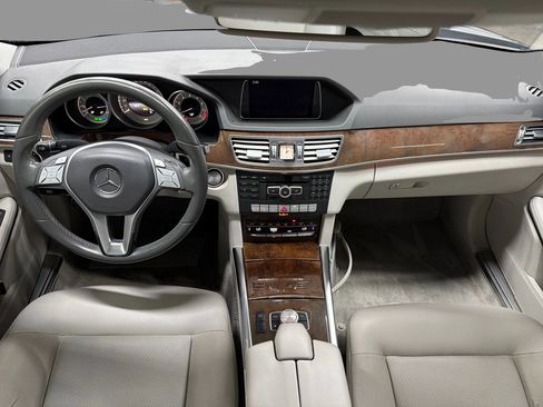 Used 2014 Mercedes-Benz E 350 Sedan w/ Premium 1 Package image 36