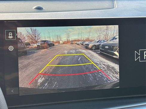 Used 2025 Kia Sorento LX image 26