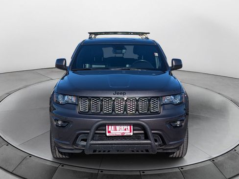 Used 2020 Jeep Grand Cherokee Altitude AWD/4WD image 8