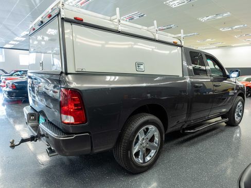 Used 2018 RAM 1500 Express RWD image 5