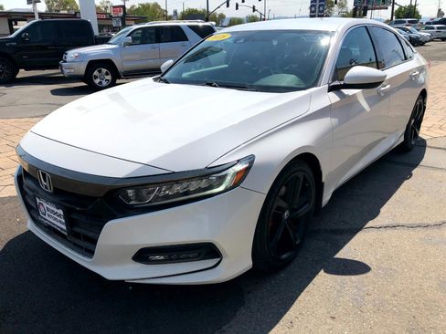 Used 2018 Honda Accord Sport image 5