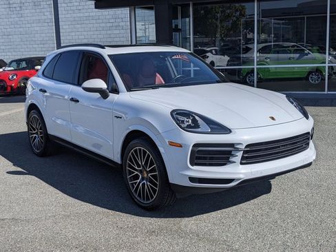 Used 2019 Porsche Cayenne E-Hybrid AWD/4WD image 3