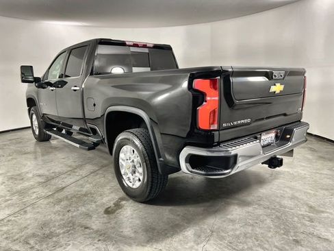 Used 2024 Chevrolet Silverado 2500 LTZ w/ LTZ Plus Package image 6