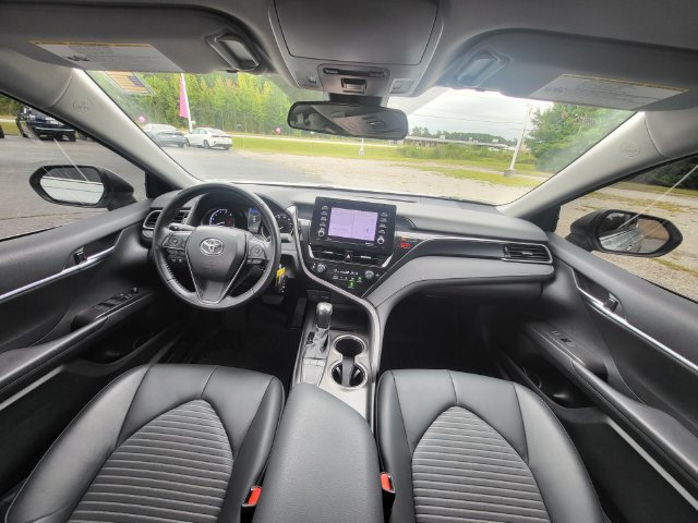 Used 2024 Toyota Camry SE FWD image 12