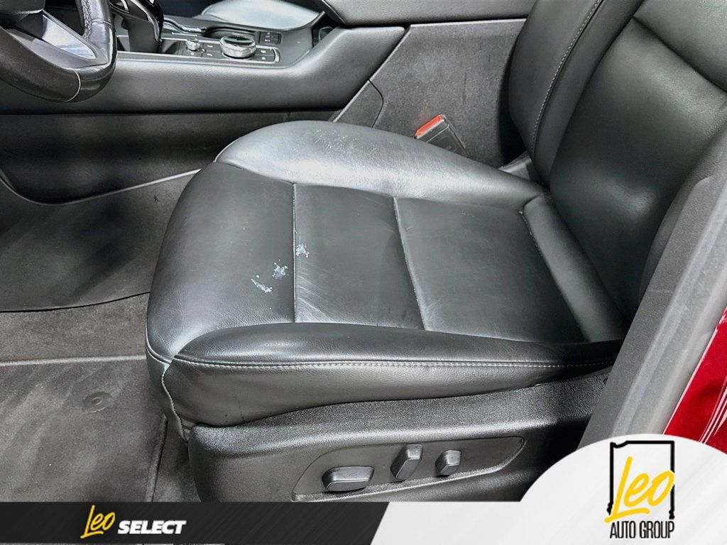 Used 2021 Cadillac XT4 Premium Luxury AWD/4WD image 20