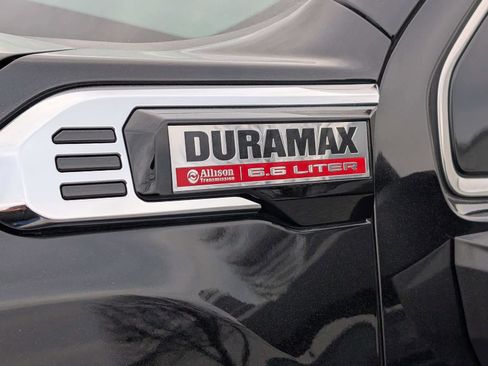 Used 2024 GMC Sierra 2500 Denali w/ Denali Reserve Package image 8