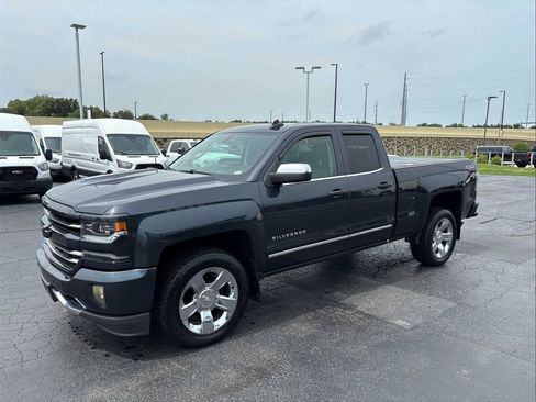 Used 2017 Chevrolet Silverado 1500 LTZ Z71 w/ LTZ Plus Package AWD/4WD image 4
