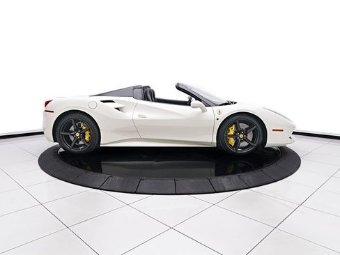 Used 2019 Ferrari 488 Spider RWD image 13