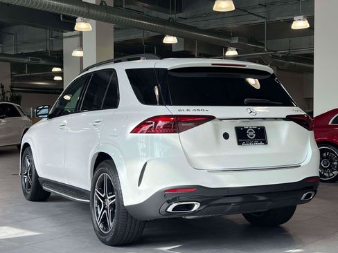Used 2025 Mercedes-Benz GLE 450e 4MATIC image 3