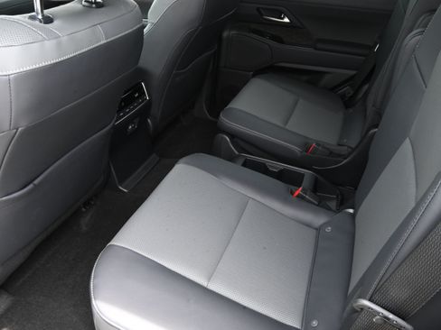 Used 2026 Lexus GX 550 w/ Accessory Package (ZB) AWD/4WD image 14