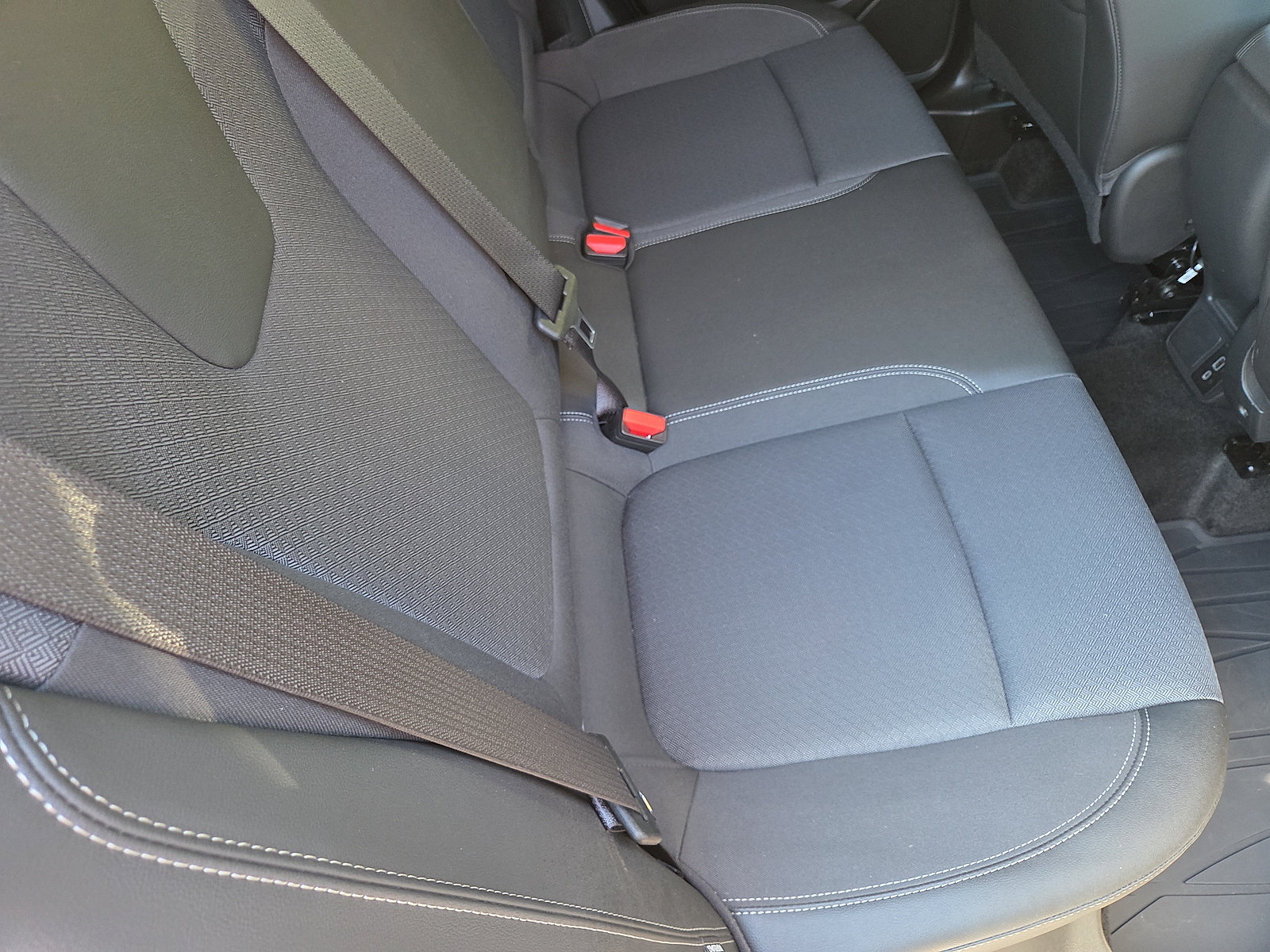 Used 2023 Buick Encore GX Select w/ Sport Touring Package AWD/4WD image 20