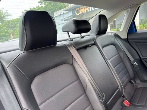 Used 2024 Volkswagen Jetta SE FWD image 15