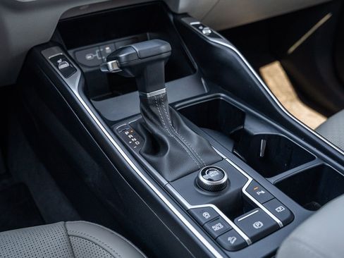 Used 2025 Kia Sorento S w/ Panoramic Sunroof Package image 28