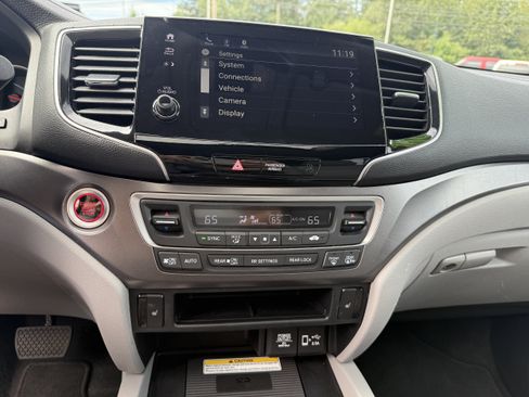 Used 2021 Honda Pilot Special Edition image 15