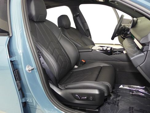 Used 2026 BMW 530i w/ M Sport Package RWD image 19