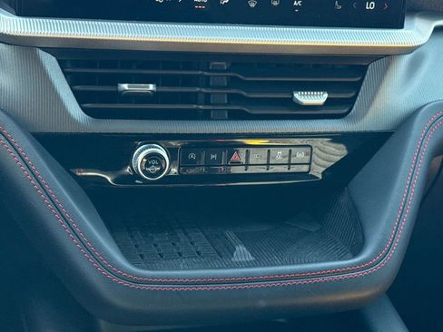 Used 2025 Ford Explorer ST-Line w/ Premium Package image 19