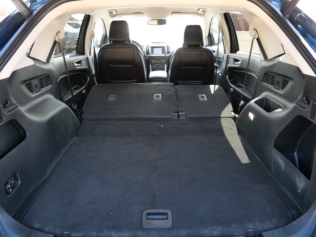 Used 2020 Ford Edge SEL w/ Convenience Package AWD/4WD image 10