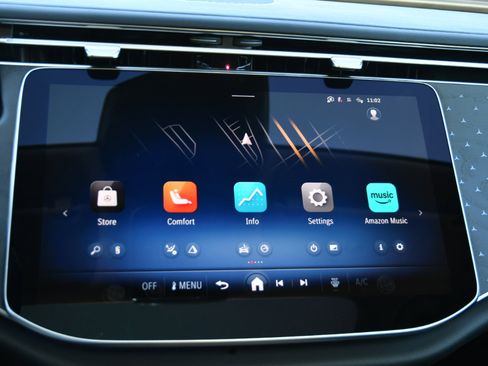 Used 2025 Mercedes-Benz E 350 Sedan image 17