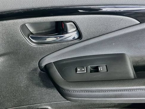 Used 2021 Honda Pilot Touring image 32
