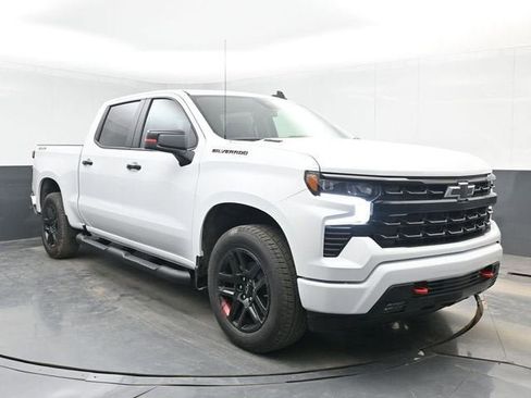 New 2026 Chevrolet Silverado 1500 RST w/ Redline Edition AWD/4WD image 2