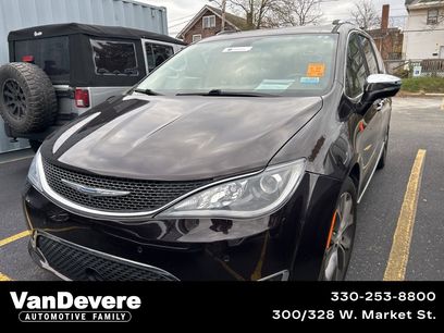 Used 2017 Chrysler Pacifica Limited
