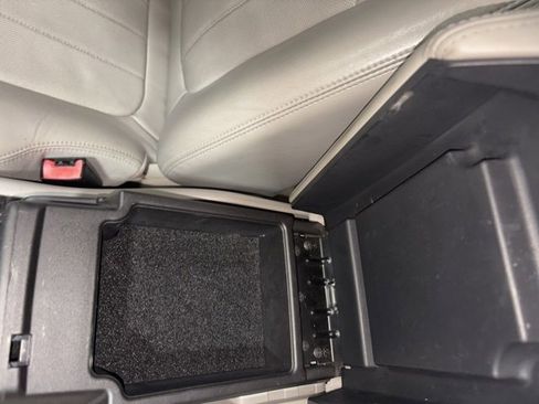 Used 2012 GMC Acadia Denali image 19