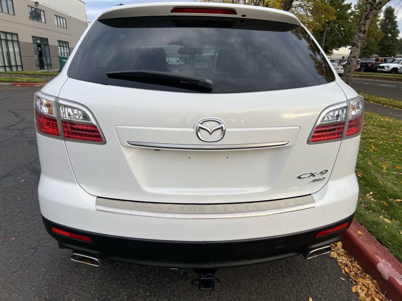 Used 2011 MAZDA CX-9 Grand Touring w/ Moonroof & Bose Audio Pkg AWD/4WD image 4
