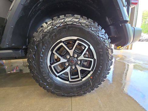 New 2026 Jeep Wrangler Unlimited Rubicon AWD/4WD image 34
