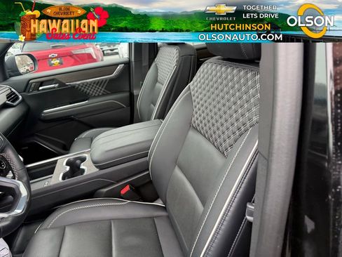 Used 2024 GMC Acadia Denali w/ LPO, Floor Liner Package image 9