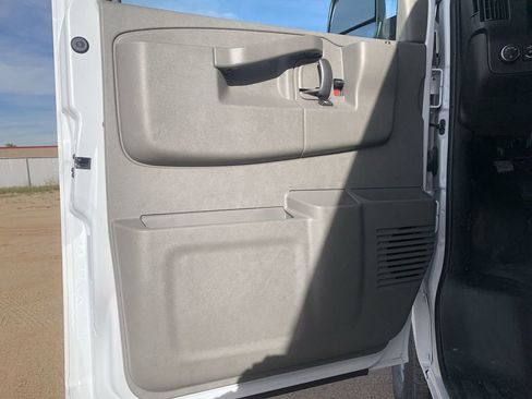 New 2026 Chevrolet Express 2500 w/ Driver Convenience Package image 20