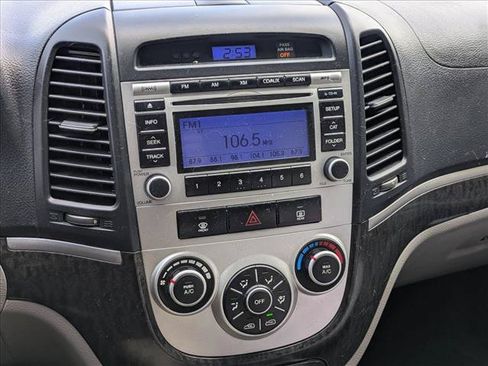 Used 2009 Hyundai Santa Fe GLS FWD image 12