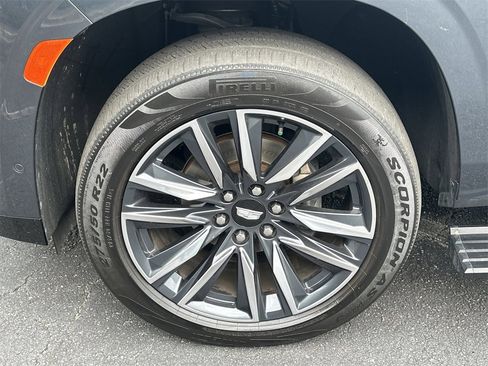 Used 2021 Cadillac Escalade Sport w/ Driver Assist Tech Package image 11