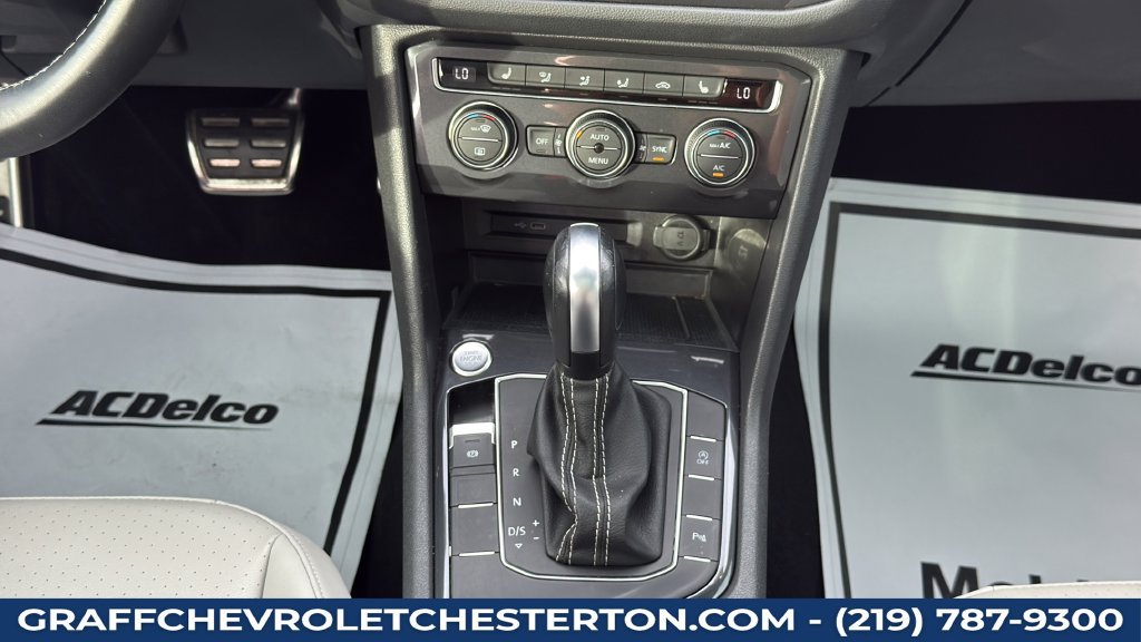 Used 2021 Volkswagen Tiguan SE R-Line FWD image 48