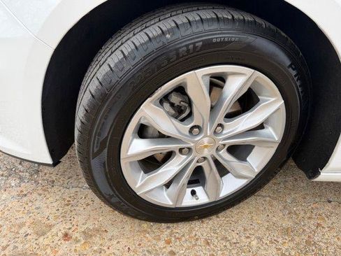Used 2025 Chevrolet Malibu LT FWD image 26