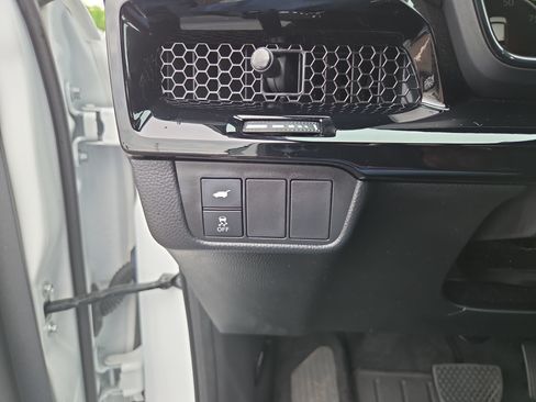 Used 2024 Honda CR-V Sport Touring image 29
