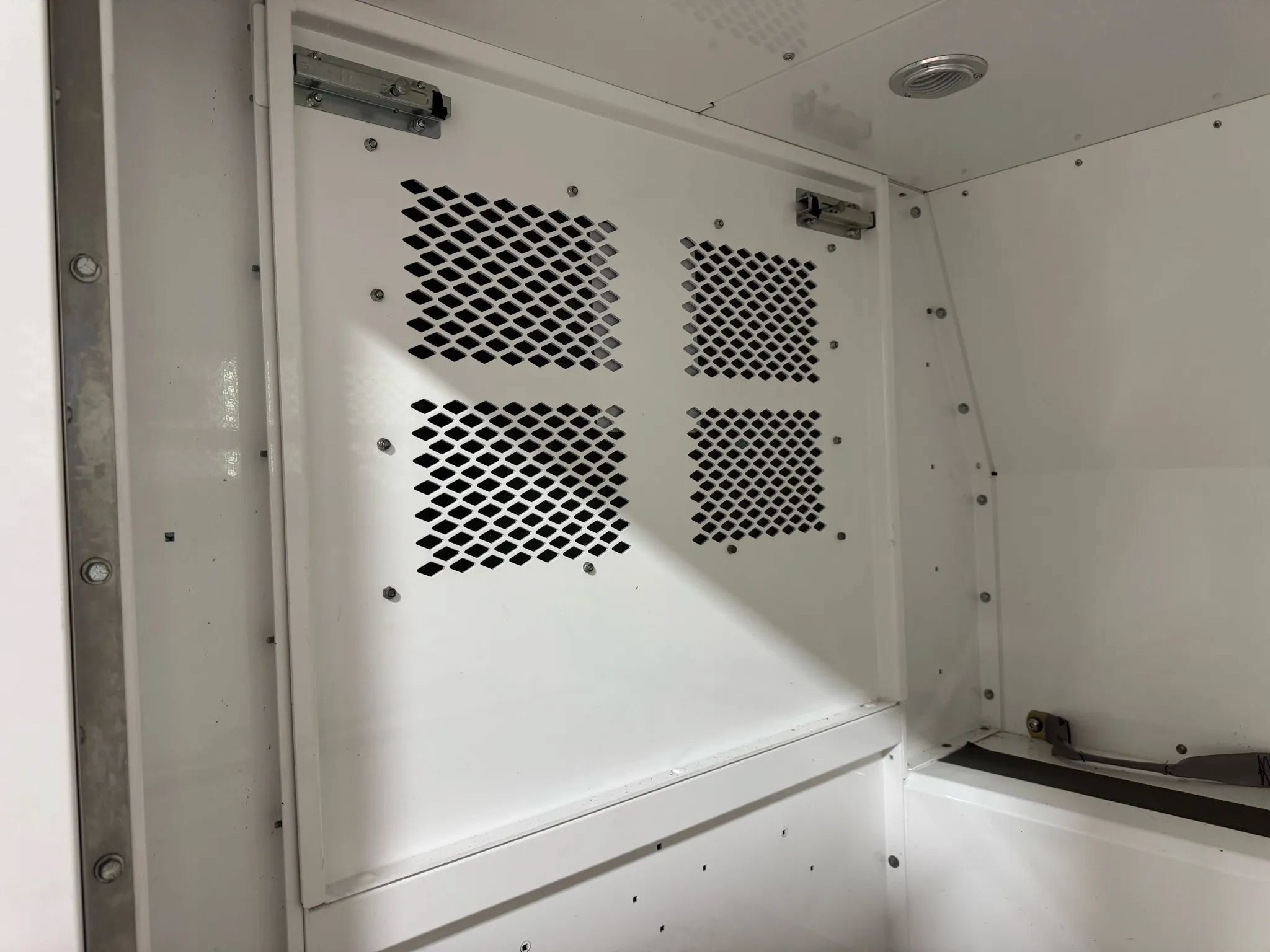 Used 2012 Ford E-350 and Econoline 350 Extended Super Duty w/ PWR Group RWD image 30