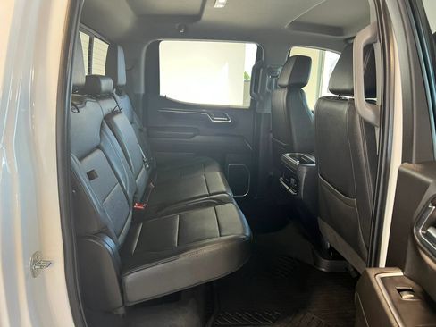 Used 2022 Chevrolet Silverado 1500 RST w/ Convenience Package II AWD/4WD image 29