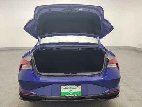 Used 2023 Hyundai Elantra Limited image 29