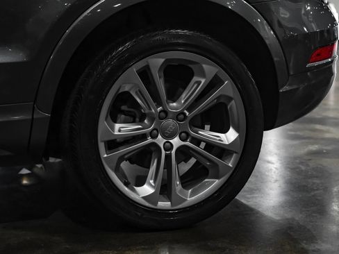 Used 2018 Audi Q3 2.0T Premium Plus w/ Premium Plus Package AWD/4WD image 53