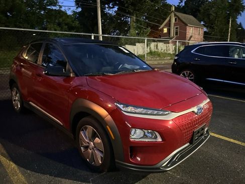 Used 2021 Hyundai Kona SEL FWD image 5