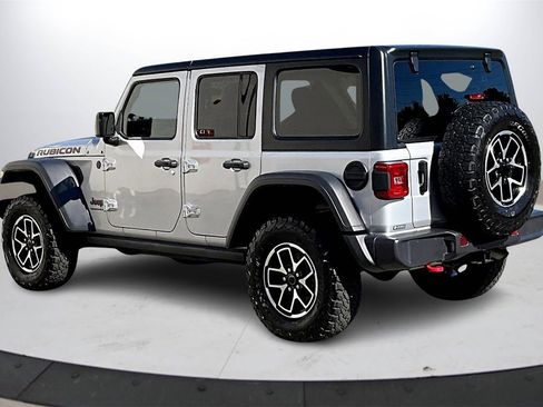 Used 2024 Jeep Wrangler Unlimited Rubicon image 6