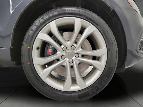 Used 2015 Audi SQ5 Prestige w/ Prestige Package AWD/4WD image 3
